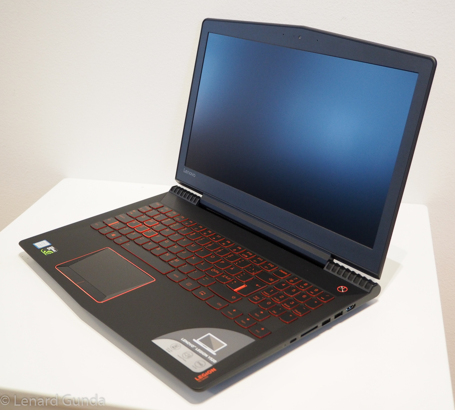 LENOVO LEGION Y520(ゲーミングPC)