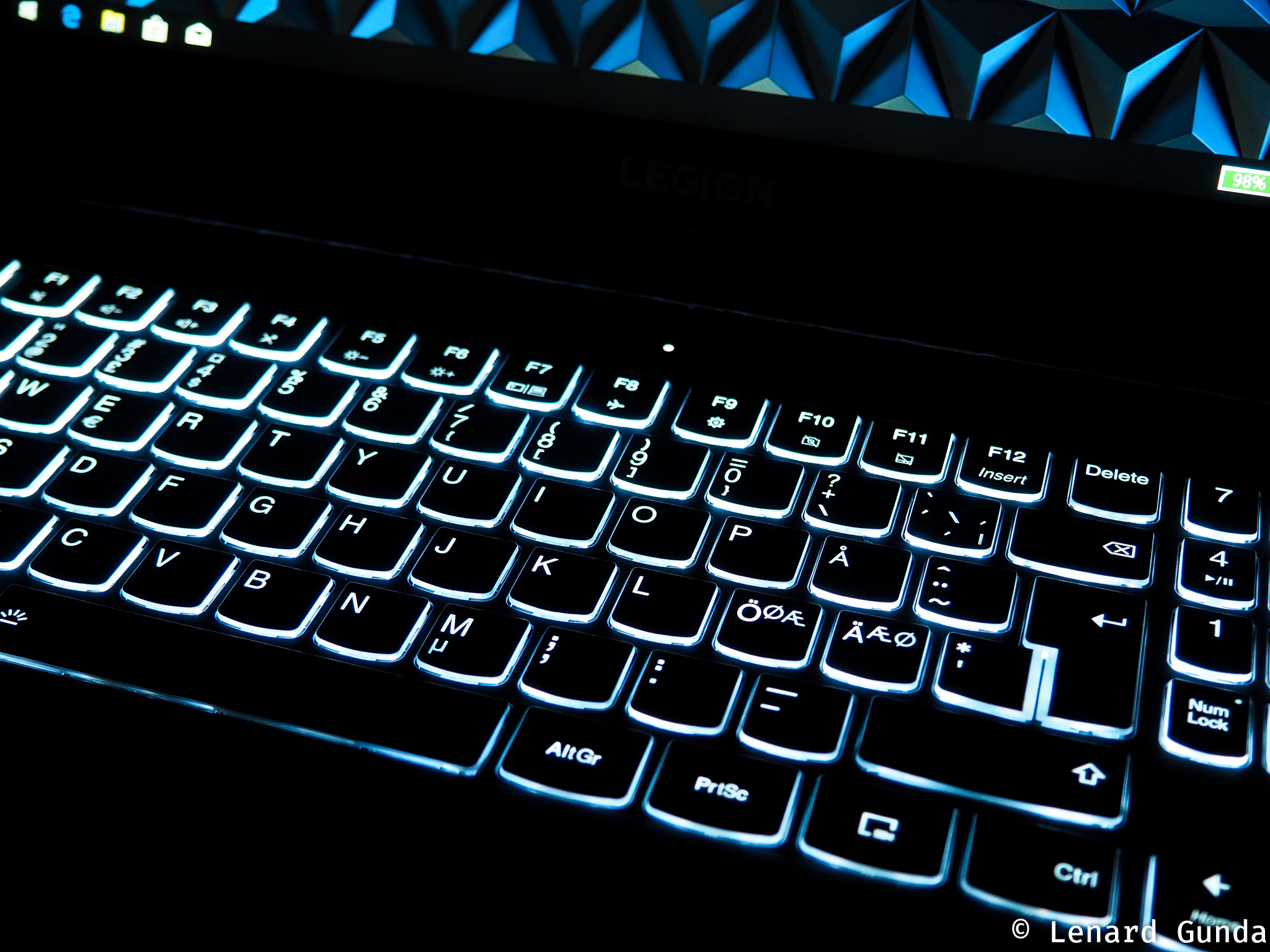 Подсветка клавиатуры ноутбука выключается. Backlight Keyboard Lenovo. Lenovo Legion Keyboard Laptop. Леново Легион 5 клавиатура. White Lenovo Legion Keyboard Light.